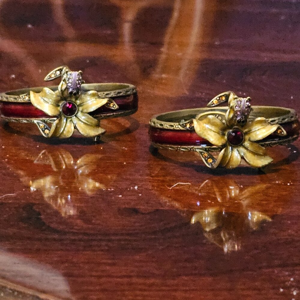 RARE JAY STRONGWATER LILY FLOWER FLORAL FROG CRYSTAL RED  ENAMEL NAPKIN RINGS